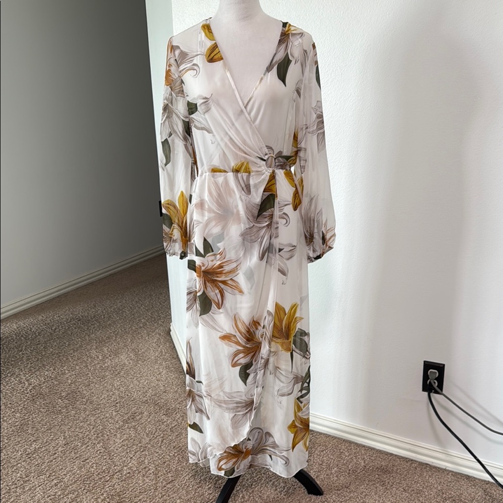 Floral Maxi Dress in White and Yellow